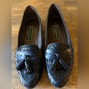 Vintage Cole Haan Black Woven Leather Tassel Loafers
